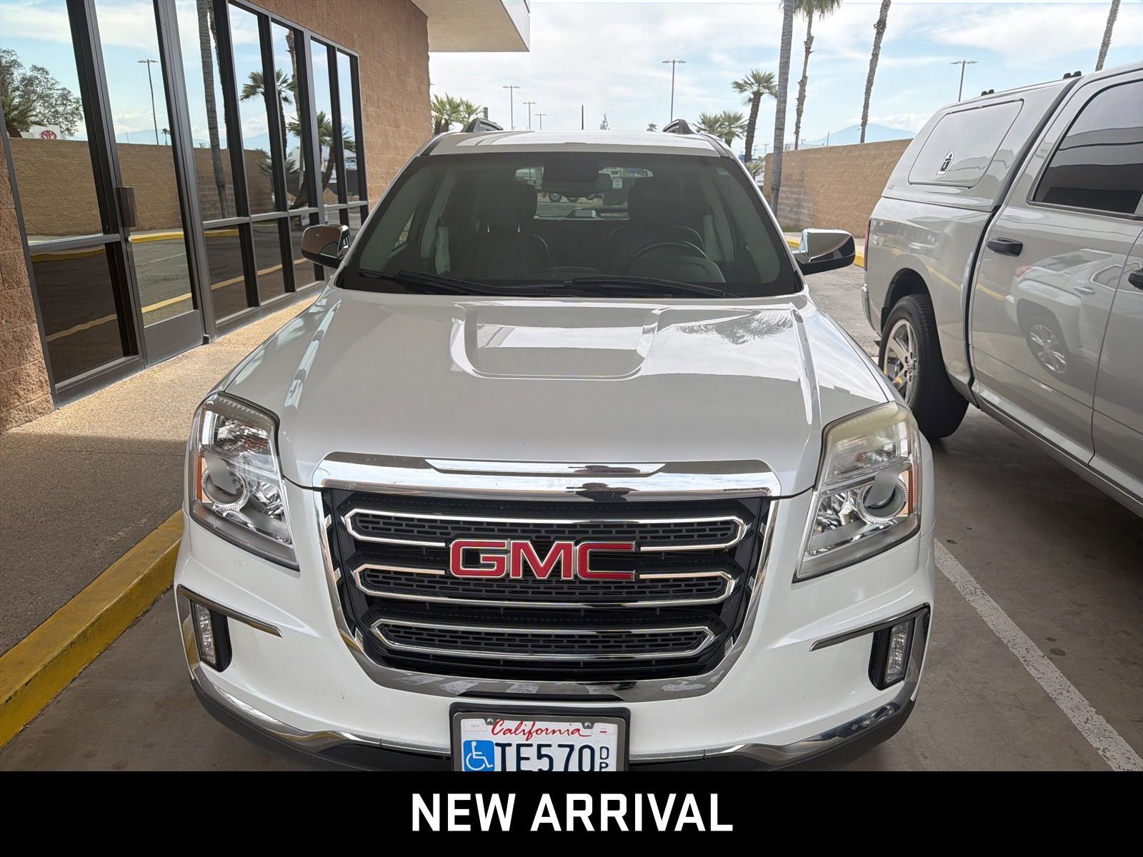 Used 2016 GMC Terrain SLT FWD image 2