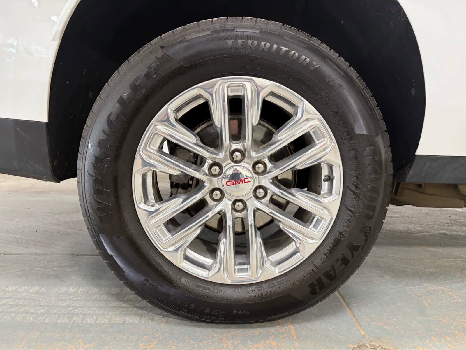 Certified 2024 GMC Yukon XL SLE AWD/4WD image 9