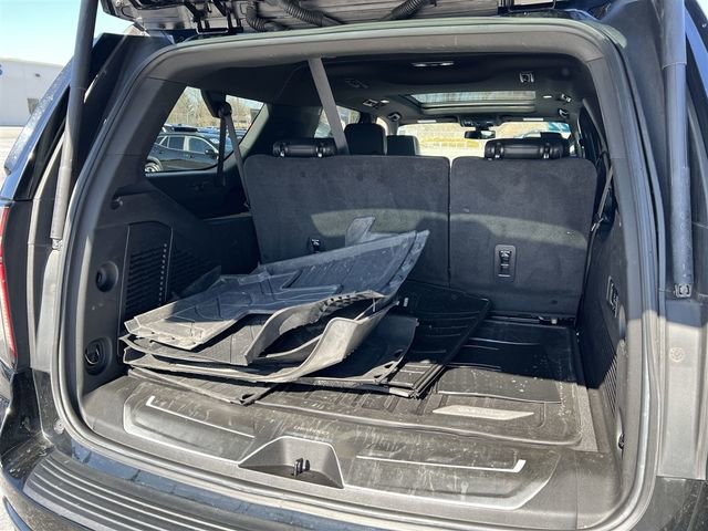 Certified 2022 Chevrolet Suburban RST w/ Sport Performance Package image 26