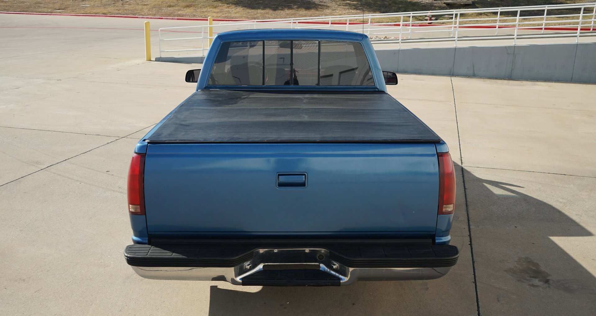Used 1990 Chevrolet Silverado 1500 2WD Regular Cab image 11