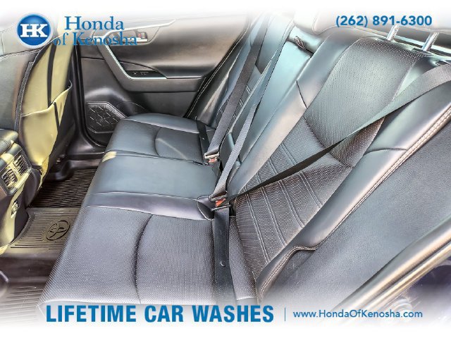 Used 2019 Toyota RAV4 Limited w/ Cold Weather Package AWD/4WD image 11