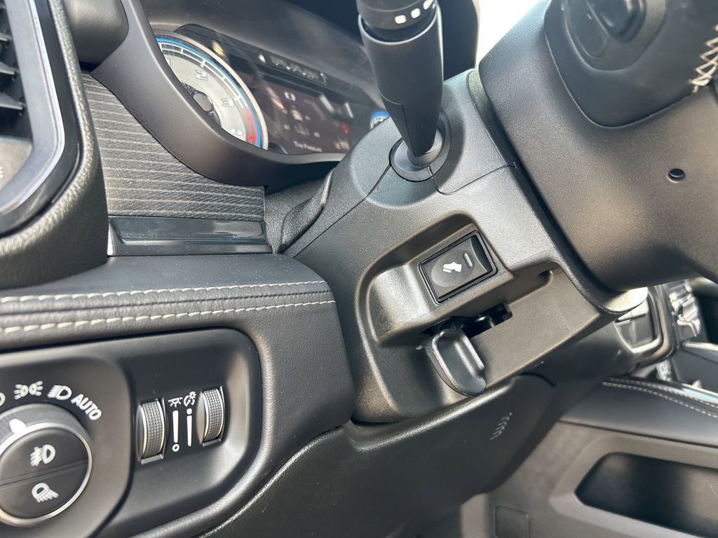 Used 2022 RAM 2500 Limited image 29