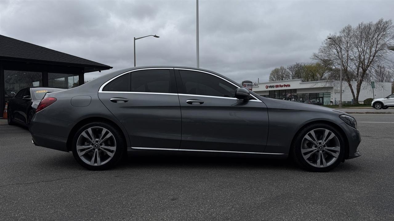 Used 2018 Mercedes-Benz C 300 Sedan image 11
