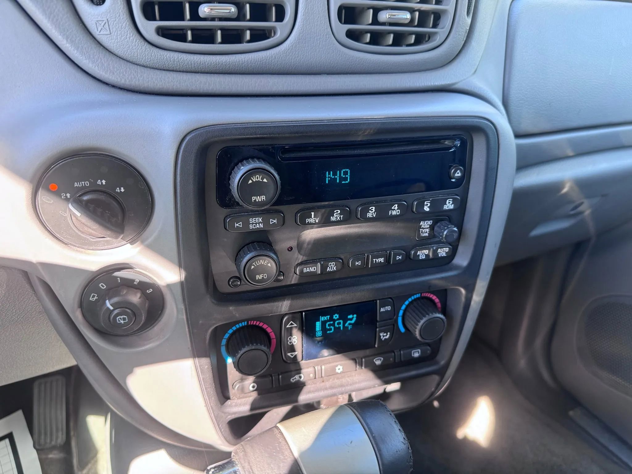 Used 2008 Chevrolet TrailBlazer LT w/ Sun And Sound Package AWD/4WD image 23