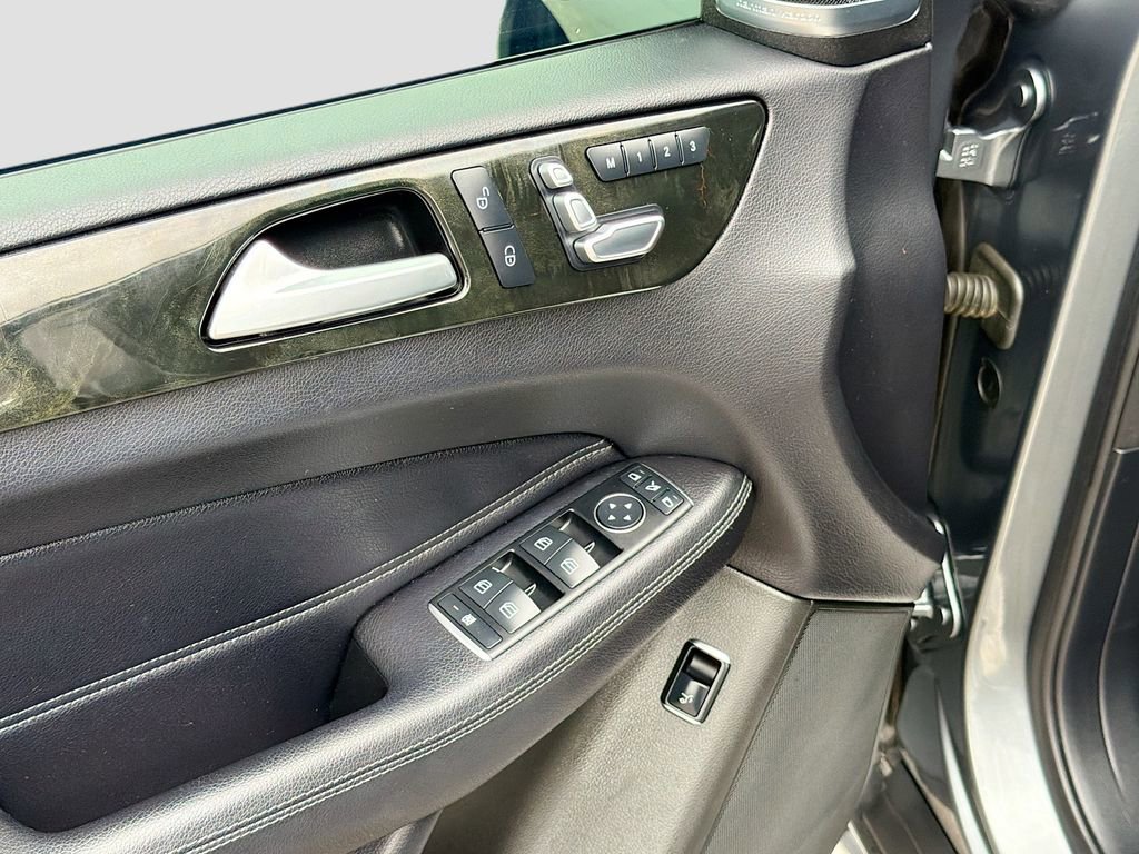 Used 2018 Mercedes-Benz GLE 350 image 19