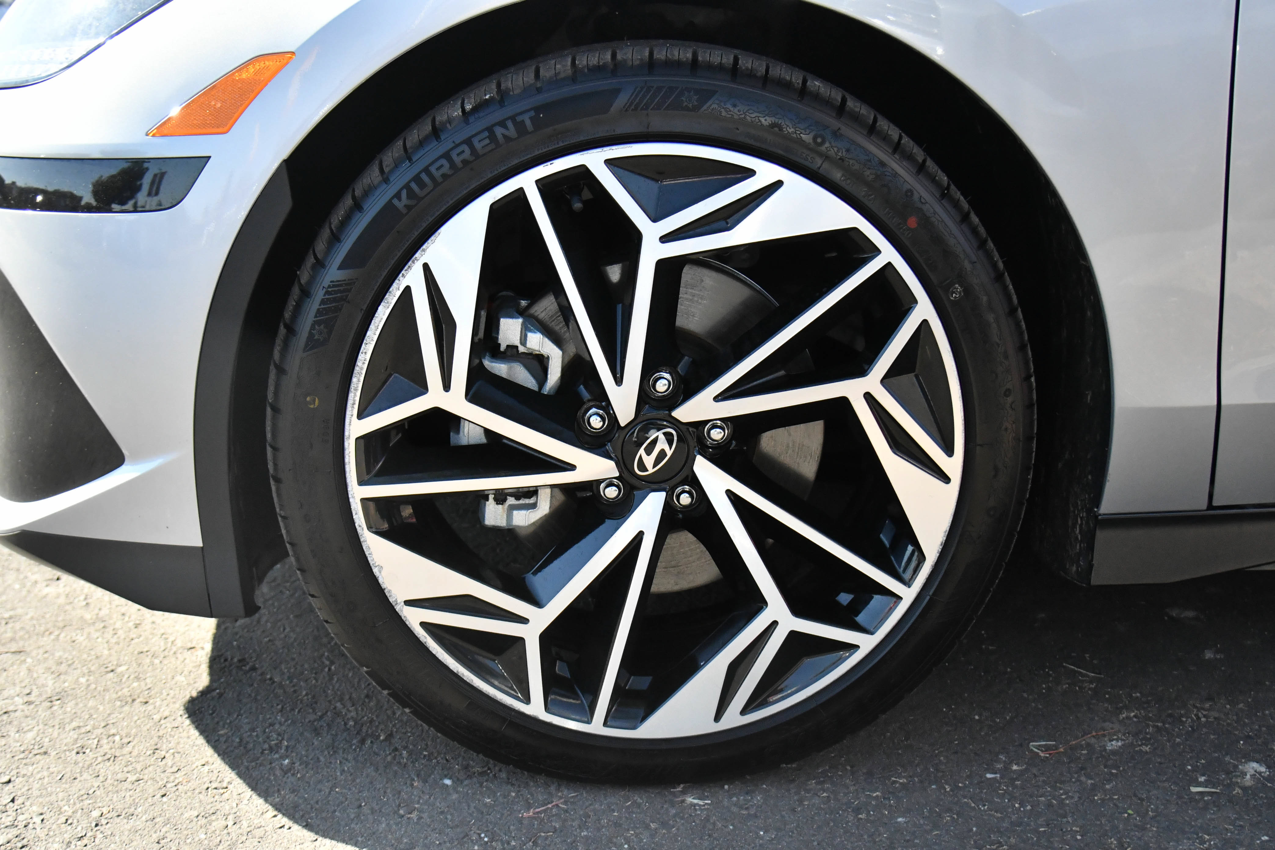 Used 2023 Hyundai Ioniq 6 SEL RWD image 12