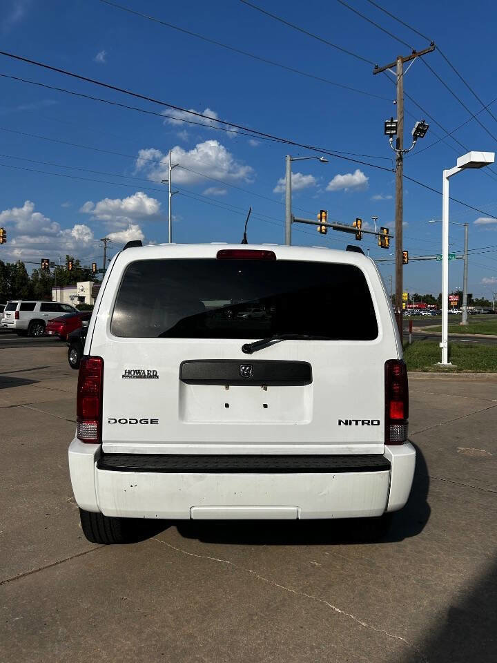 Used 2011 Dodge Nitro Heat w/ Popular Equipment Group image 5