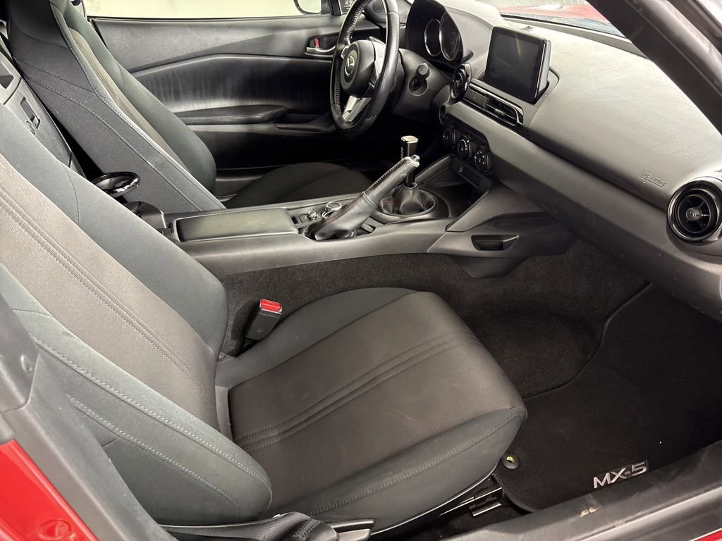Used 2019 MAZDA MX-5 Miata Sport w/ I-ACTIVSENSE Sport Package image 33