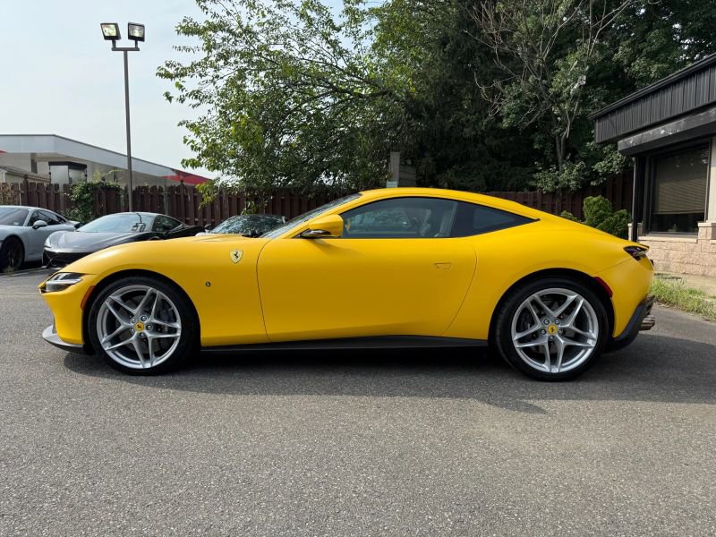 Used 2022 Ferrari Roma image 8