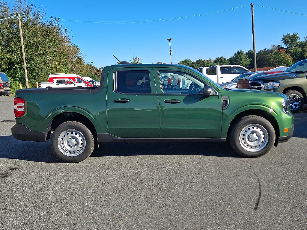 Used 2025 Ford Maverick XL w/ Equipment Group 101A AWD/4WD image 7