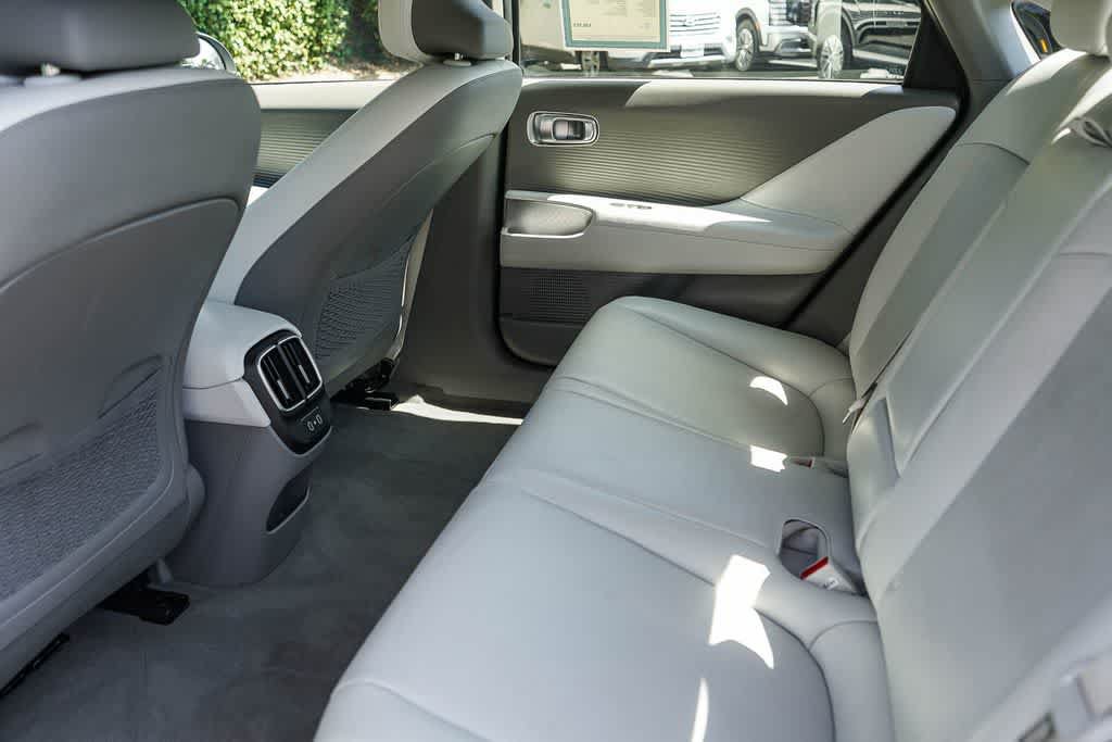 Certified 2024 Hyundai Ioniq 6 SEL AWD/4WD image 17