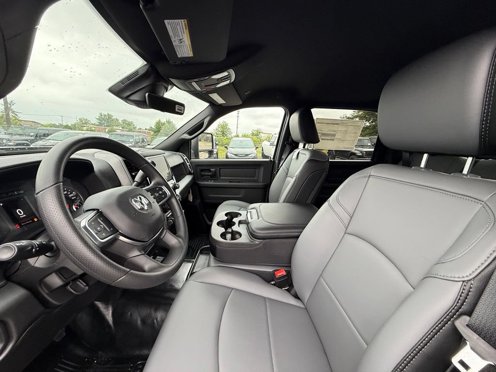 New 2026 RAM 3500 Tradesman AWD/4WD image 12