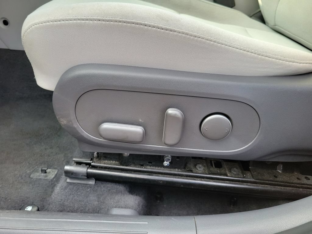 Used 2024 Hyundai Kona SEL AWD/4WD image 19