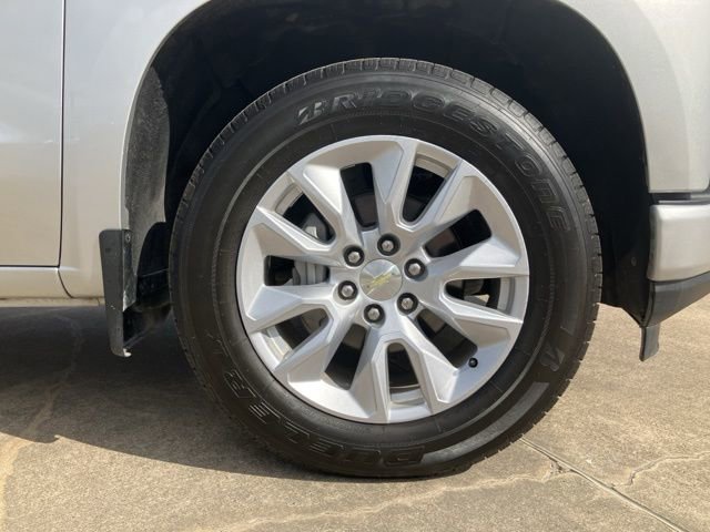 Used 2020 Chevrolet Silverado 1500 Custom w/ Custom Value Package image 10