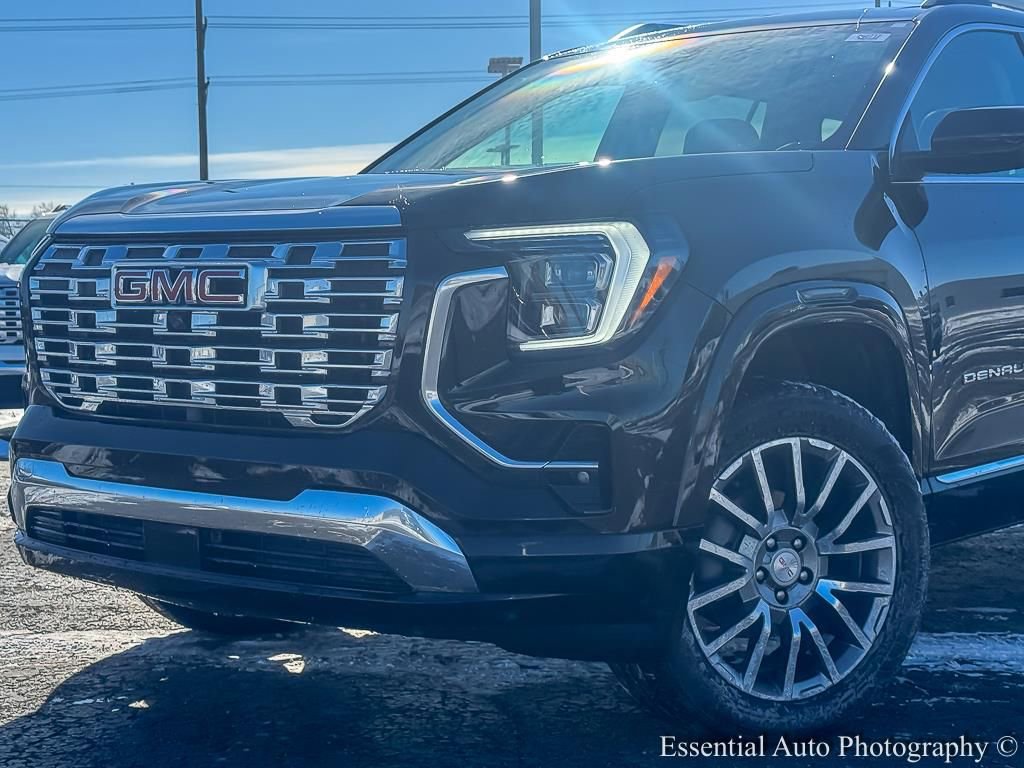 New 2026 GMC Terrain Denali w/ LPO, Floor Liner Package image 3