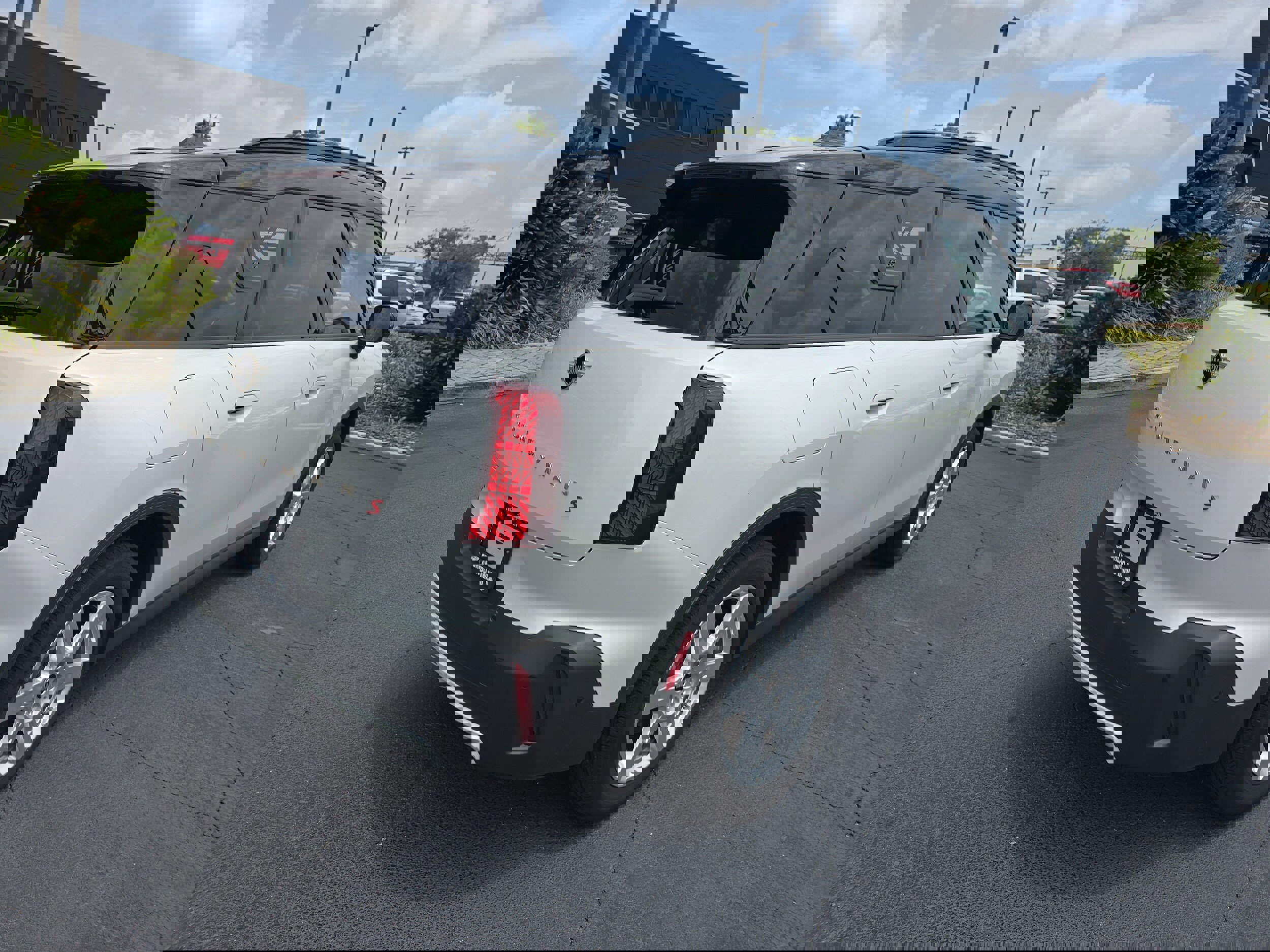 Used 2025 MINI Cooper Countryman S w/ Comfort Package Max image 4