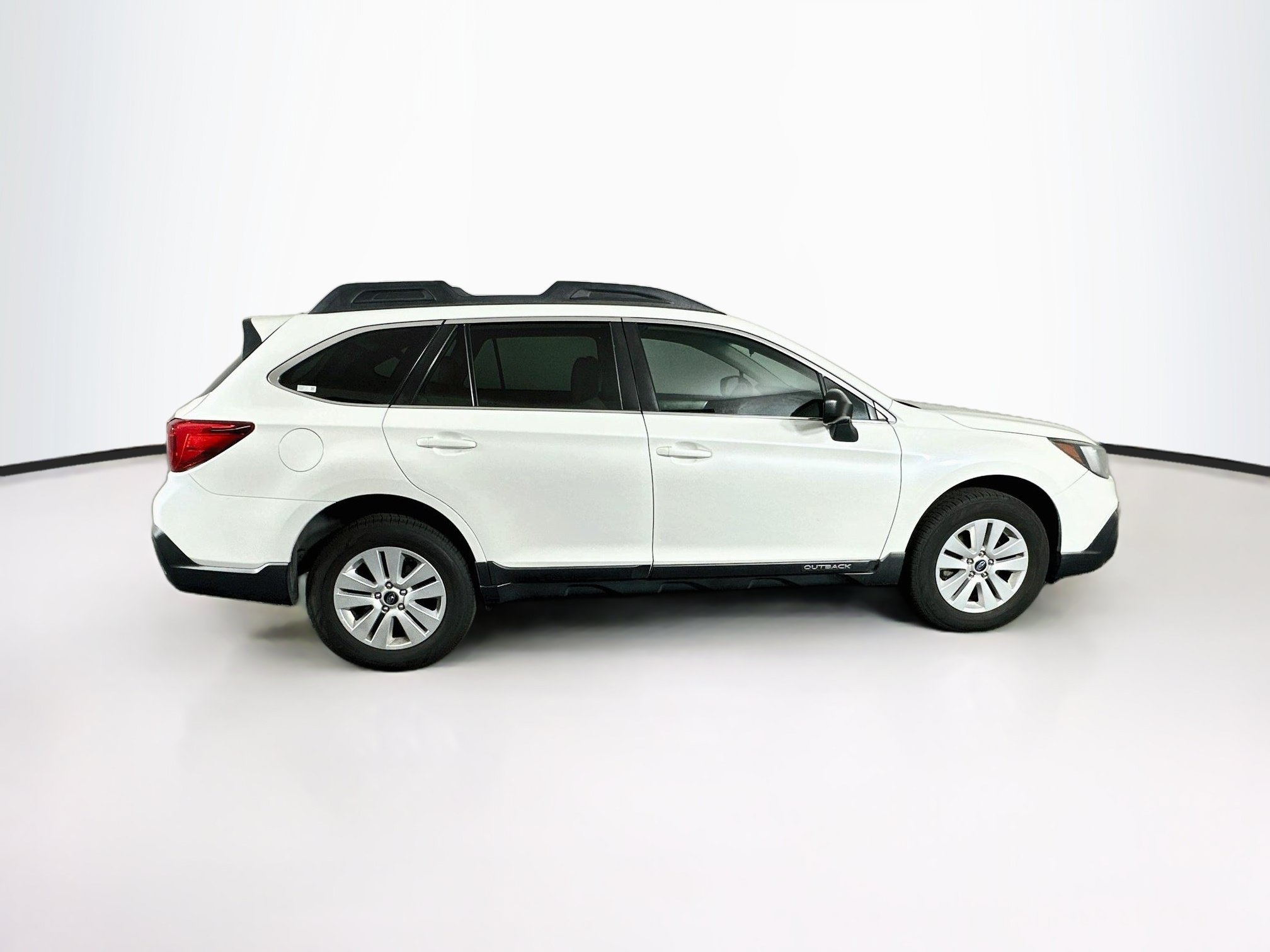 Used 2018 Subaru Outback 2.5i AWD/4WD image 10