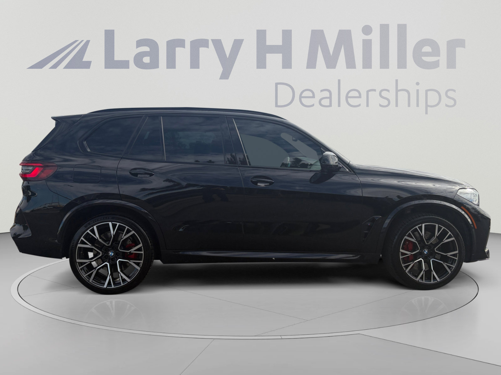 Used 2022 BMW X5 M w/ Competition Package 2 AWD/4WD image 6