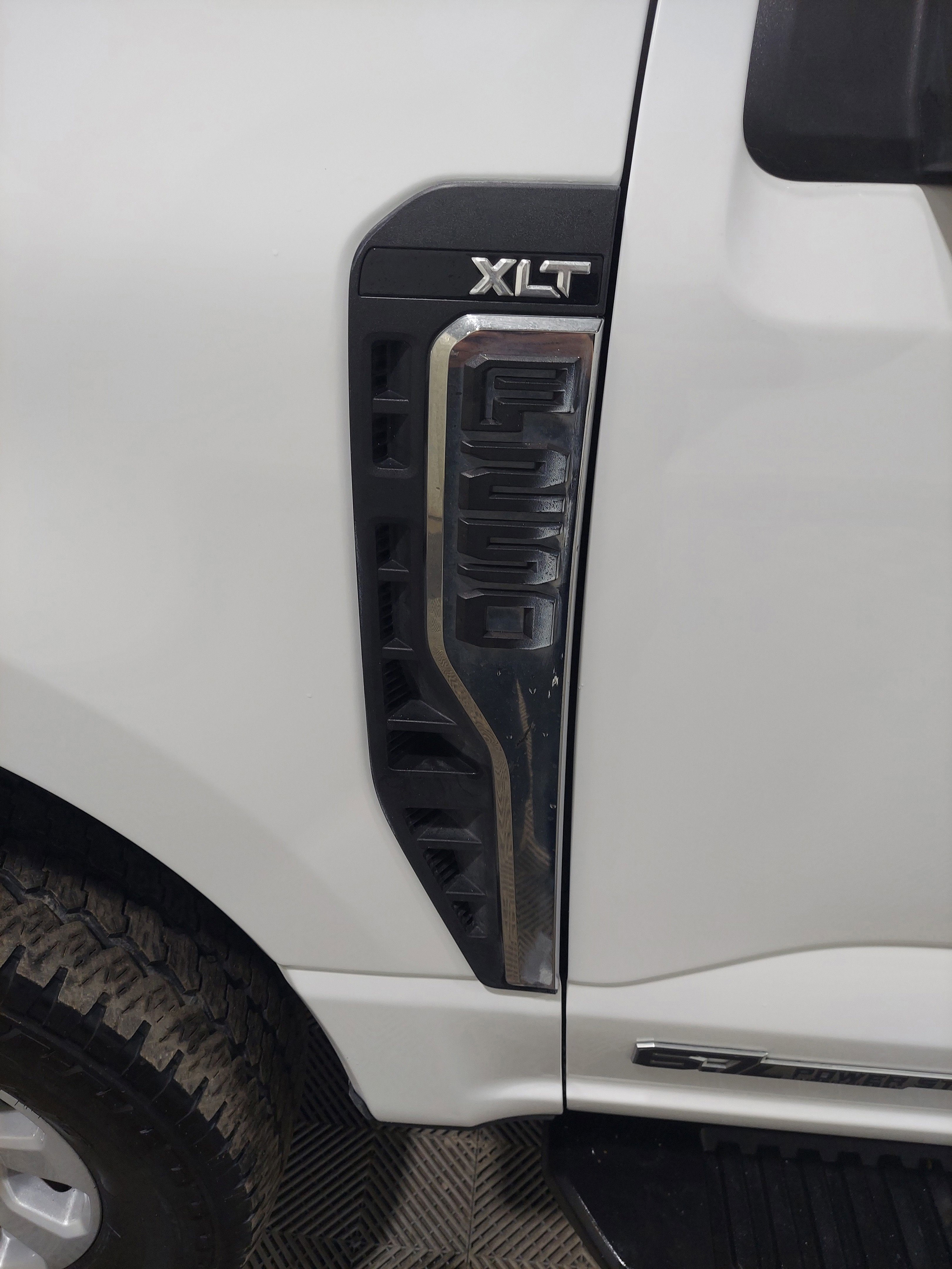 Used 2024 Ford F250 XLT AWD/4WD image 6
