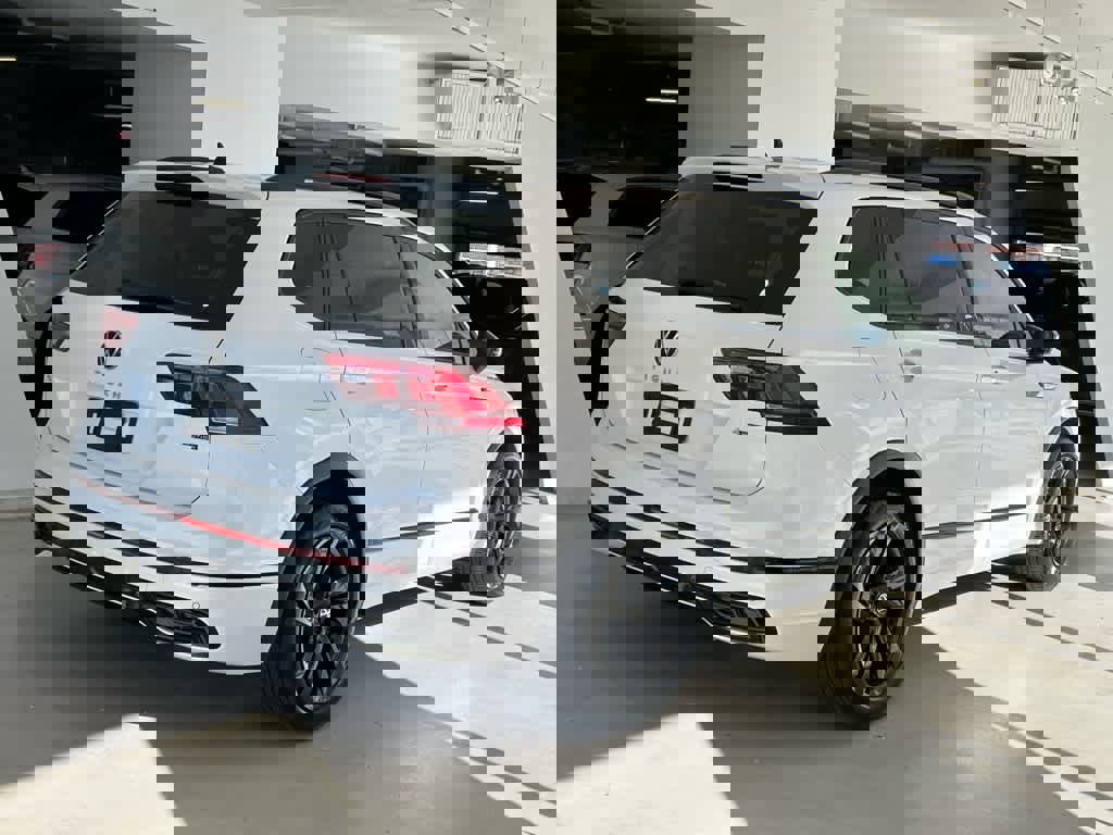 Certified 2023 Volkswagen Tiguan SE R-Line image 4