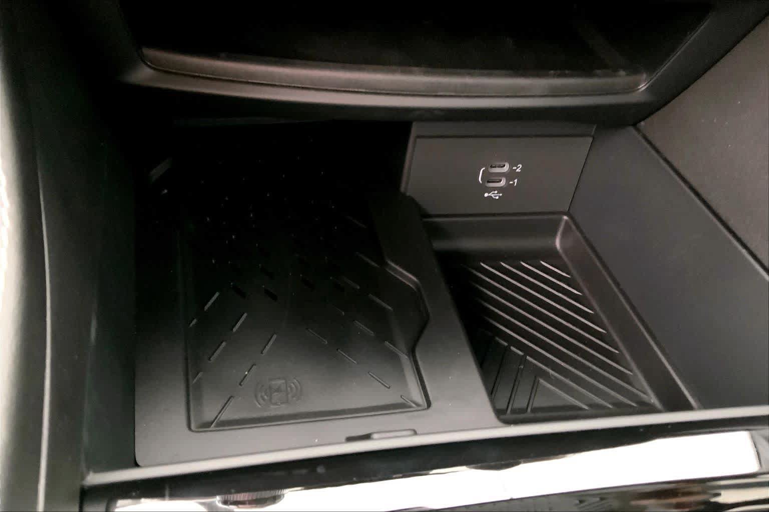 New 2027 Chrysler Pacifica Limited FWD image 15