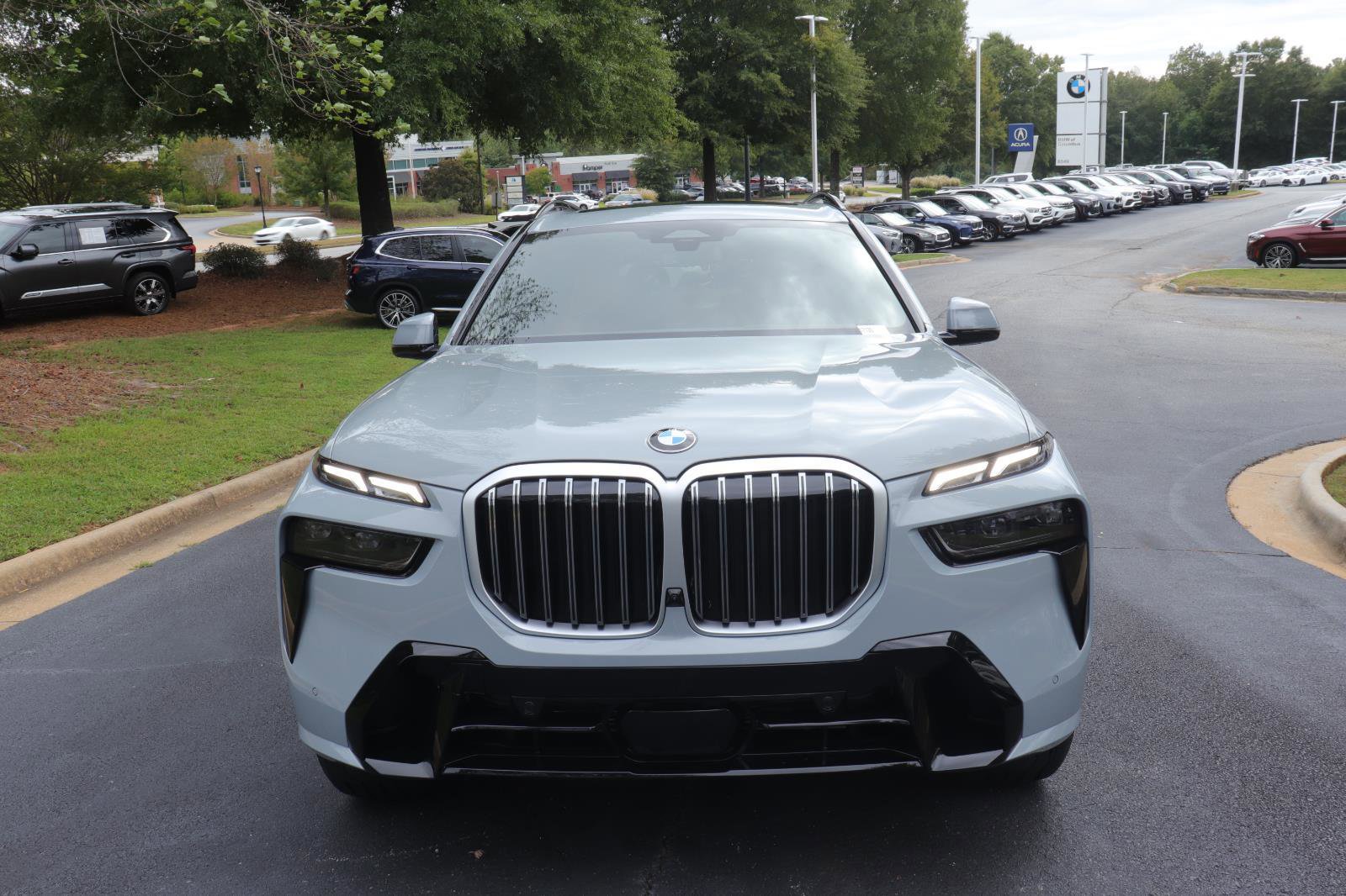 New 2026 BMW X7 xDrive40i w/ M Sport Package image 3