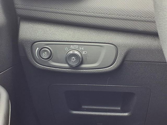 Used 2025 Chevrolet TrailBlazer LT image 16