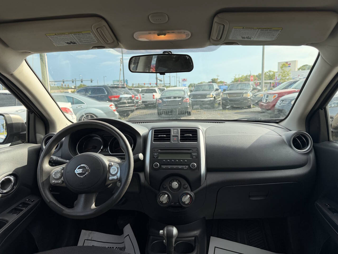 Used 2014 Nissan Versa SV w/ Convenience Package FWD image 12