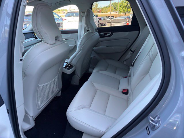 New 2027 Volvo XC60 B5 Ultra AWD/4WD image 7