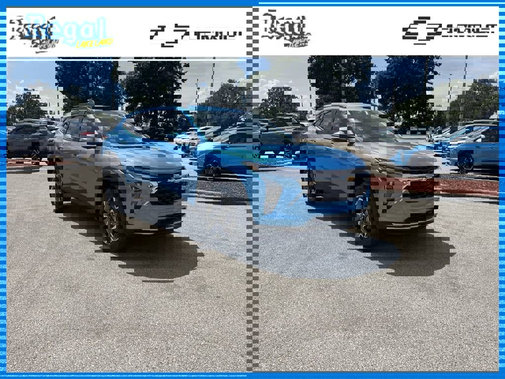 New 2025 Chevrolet Trax LT w/ Driver Confidence Package