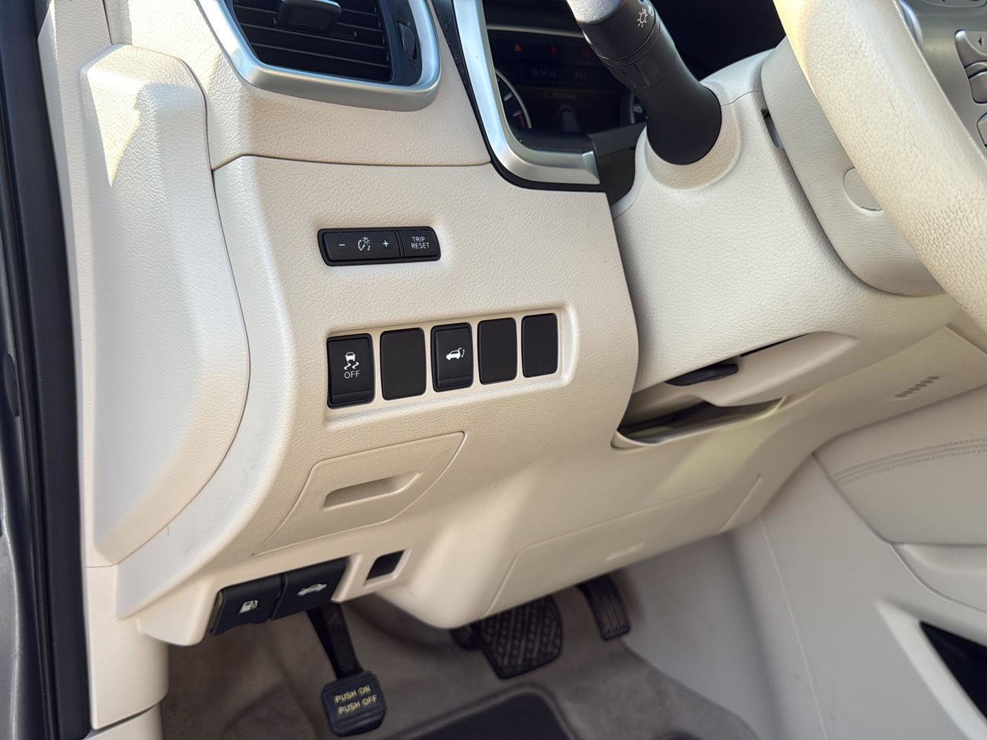 Used 2015 Nissan Murano SL w/ SL Technology Package FWD image 16