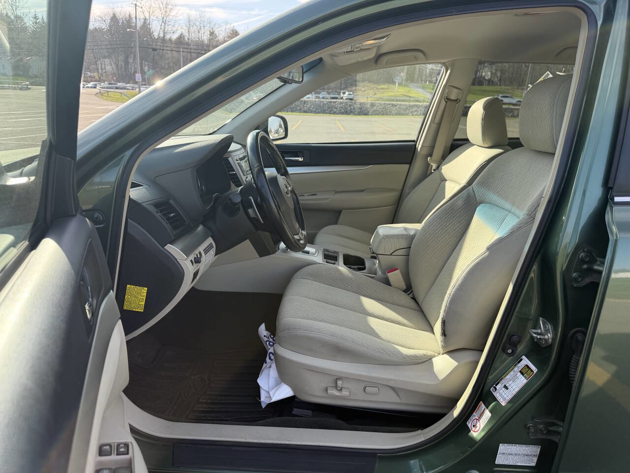 Used 2012 Subaru Outback 2.5i Premium w/ All-Weather Pkg image 11