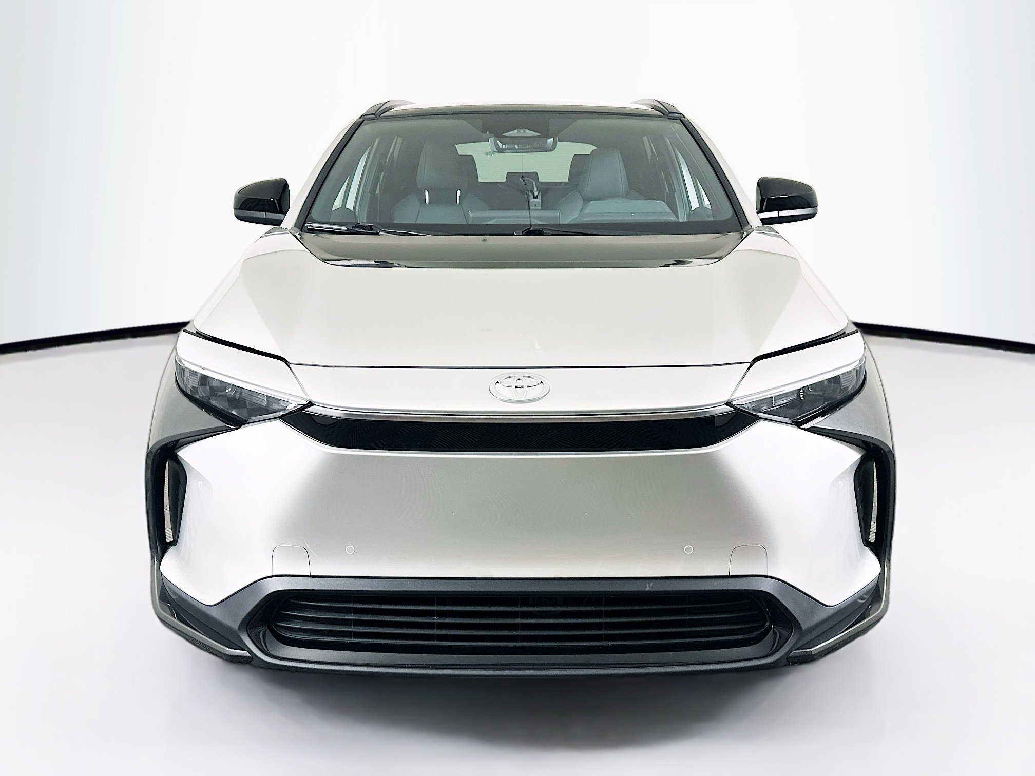 Used 2025 Toyota bZ4X FWD w/ Weather Package image 2