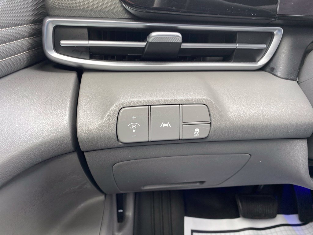 Certified 2023 Hyundai Elantra SEL w/ Convenience Package FWD image 22