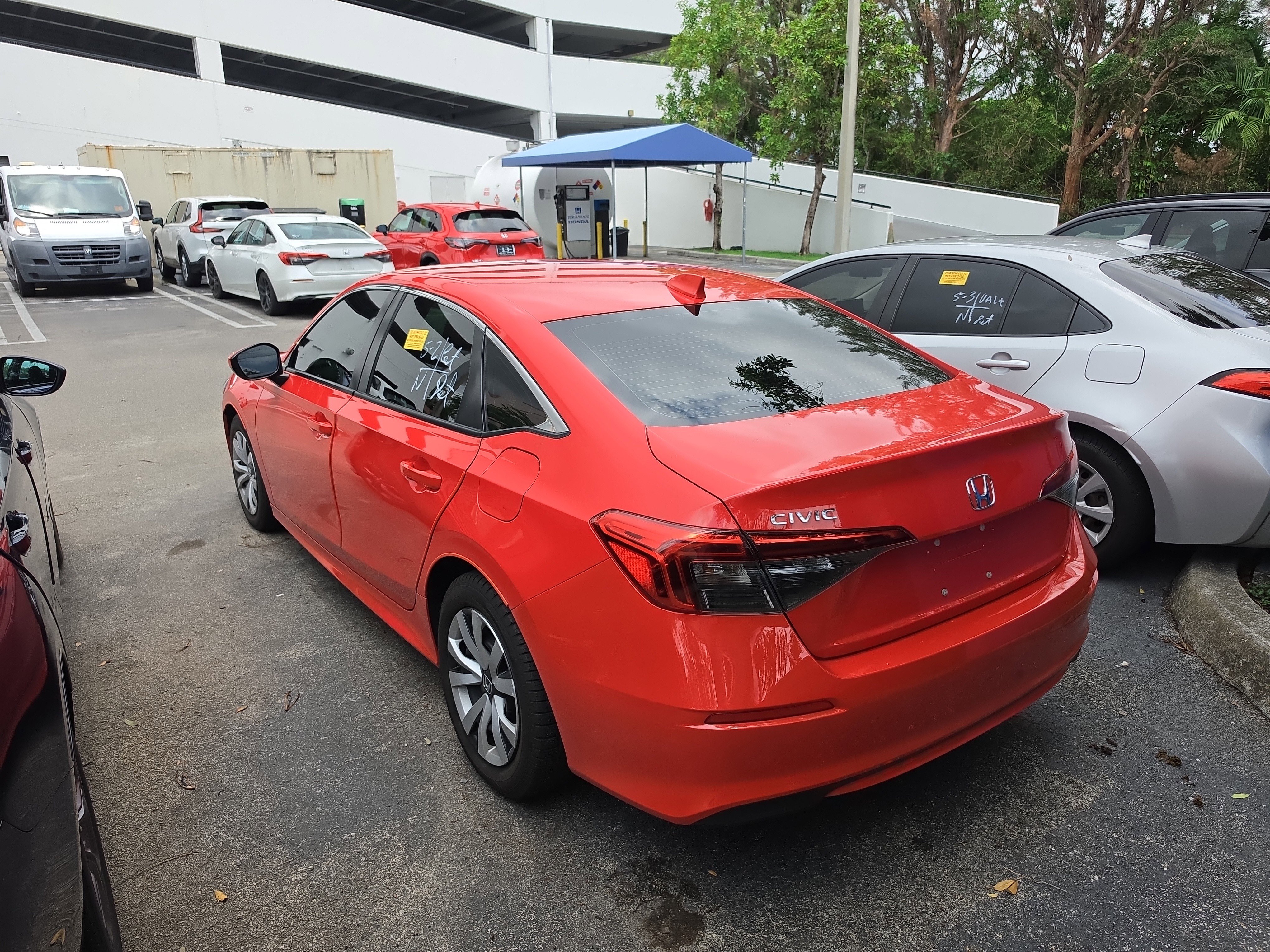 Used 2022 Honda Civic LX image 5