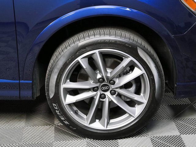 Used 2025 Audi Q3 2.0T Premium w/ Convenience Package AWD/4WD image 37