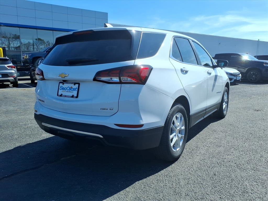 Certified 2024 Chevrolet Equinox LT w/ LPO, Floor Liner Package image 6