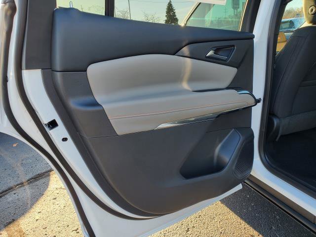 New 2026 Chevrolet Traverse LT w/ LPO, Floor Liner Package image 22