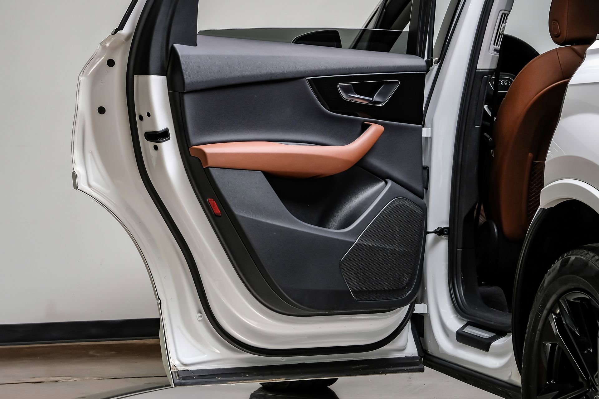 Used 2023 Audi Q7 3.0T Premium w/ Convenience Package image 48