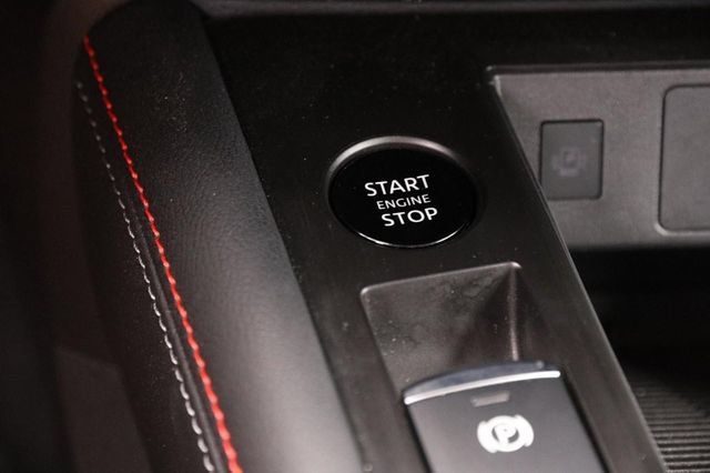 Certified 2025 Nissan Kicks SR FWD image 19