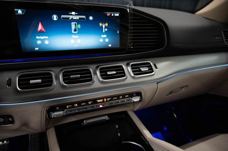 New 2026 Mercedes-Benz GLS 450 4MATIC image 30