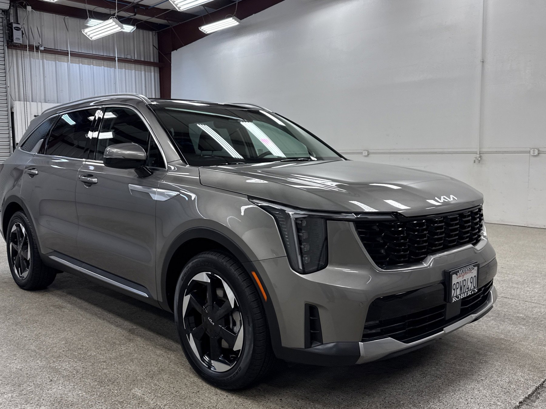 Used 2025 Kia Sorento EX w/ EX Panoramic Sunroof Package image 25