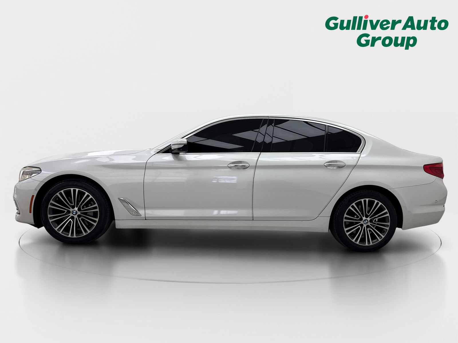 Used 2018 BMW 530i RWD image 3
