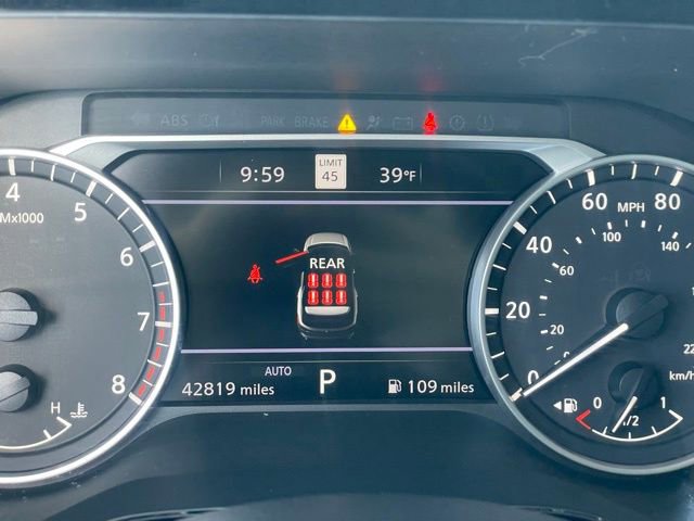 Used 2024 Nissan Pathfinder SL image 19