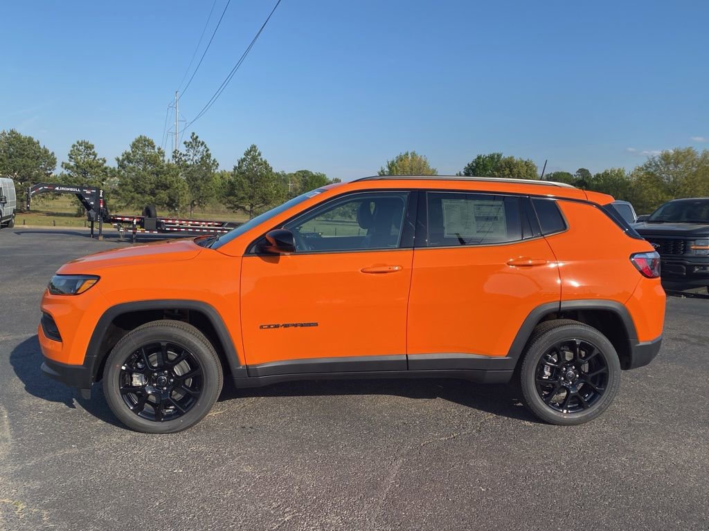 New 2026 Jeep Compass Altitude image 4