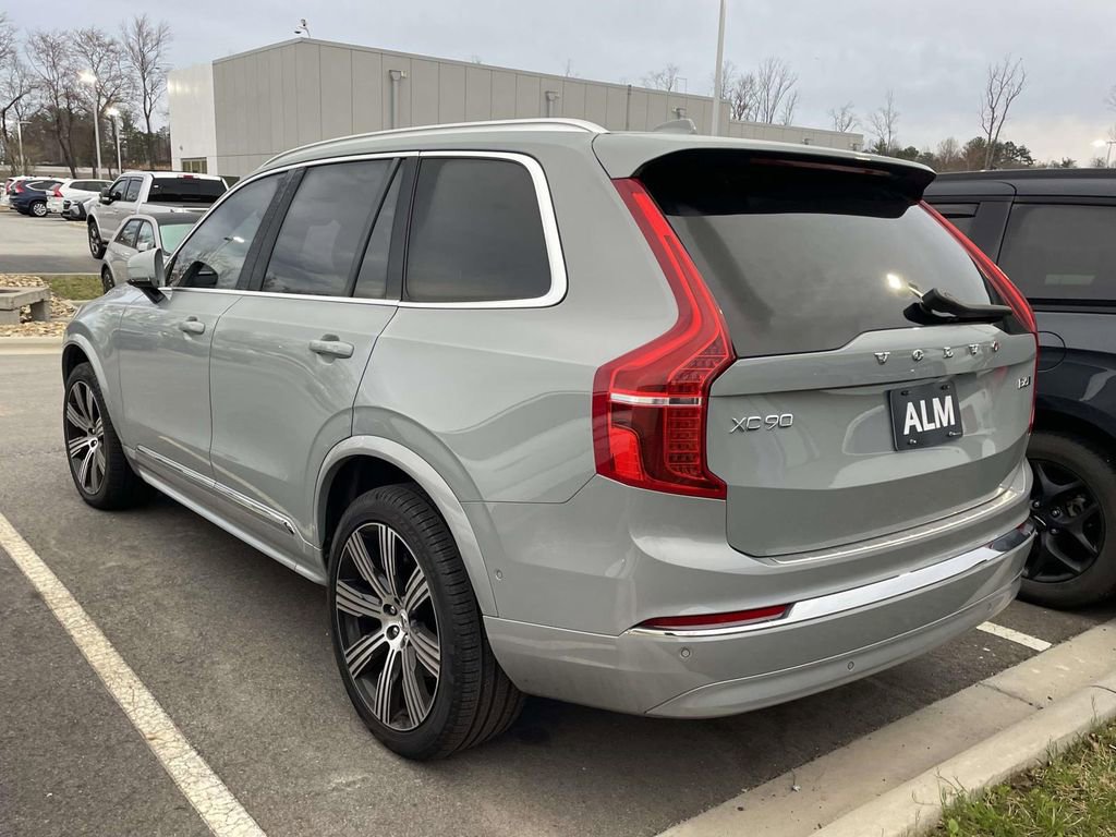 Used 2025 Volvo XC90 B6 Ultra w/ Protection Package Premier image 3