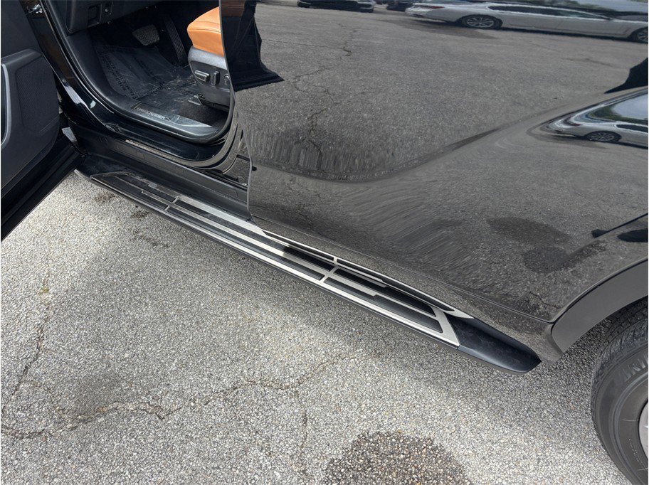 Used 2023 Toyota Highlander Platinum image 19