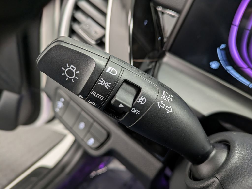 Used 2025 Kia Seltos S image 19