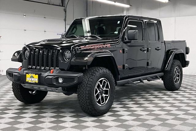Used 2023 Jeep Gladiator Mojave w/ Trailer Tow Package AWD/4WD image 13