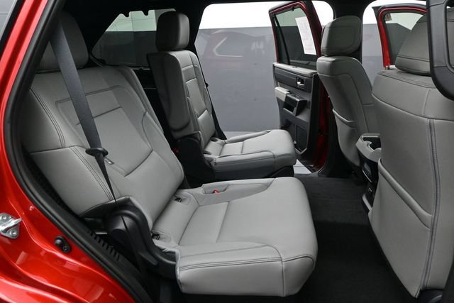 Used 2026 Toyota Sequoia Limited AWD/4WD image 16